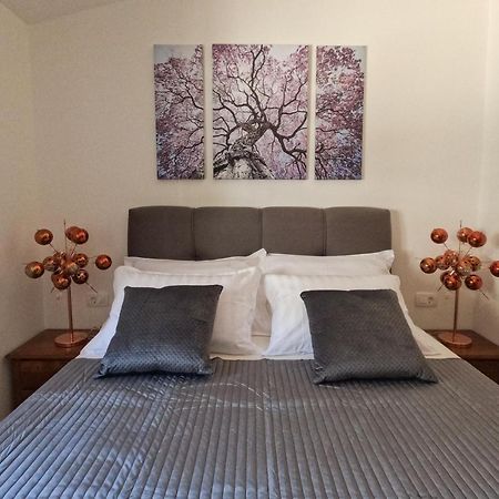 Sea And Mountain View Apartments Duce Bagian luar foto